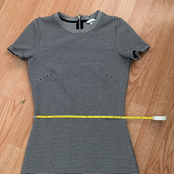 H&M Striped Short Sleeve Black & White Bodycon Mini Dress Size S - Picture 5 of 11